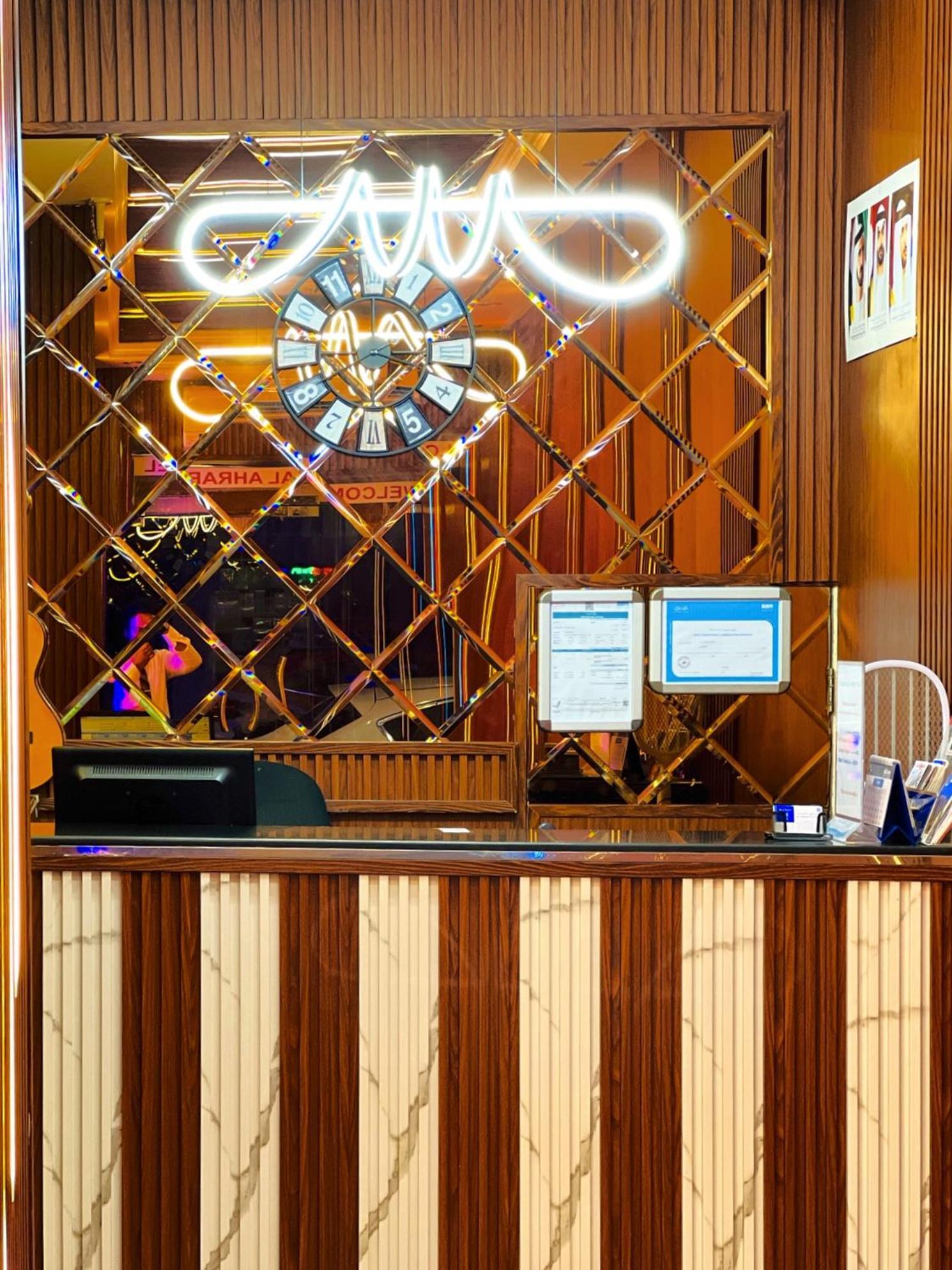 Al Ahrar Hotel Dubai Luaran gambar